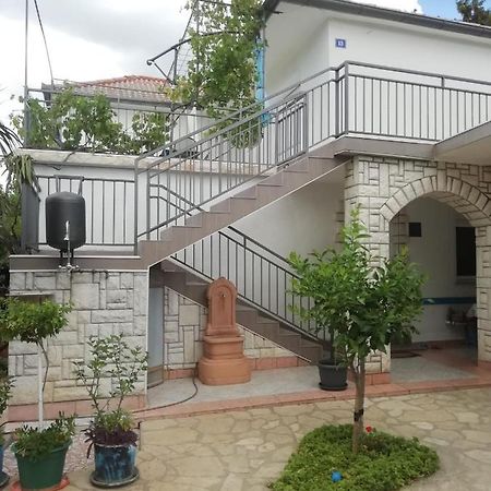 Apartment Hajduk Starigrad Paklenica Dış mekan fotoğraf