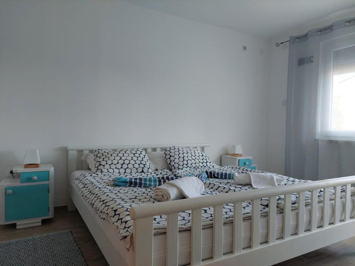 Apartment Hajduk Starigrad Paklenica Dış mekan fotoğraf