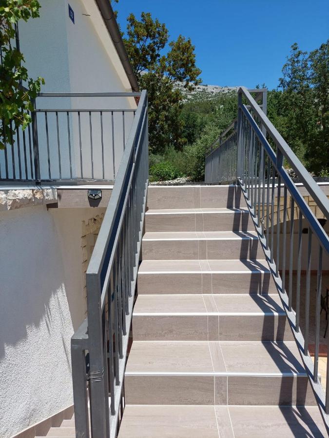 Apartment Hajduk Starigrad Paklenica Dış mekan fotoğraf