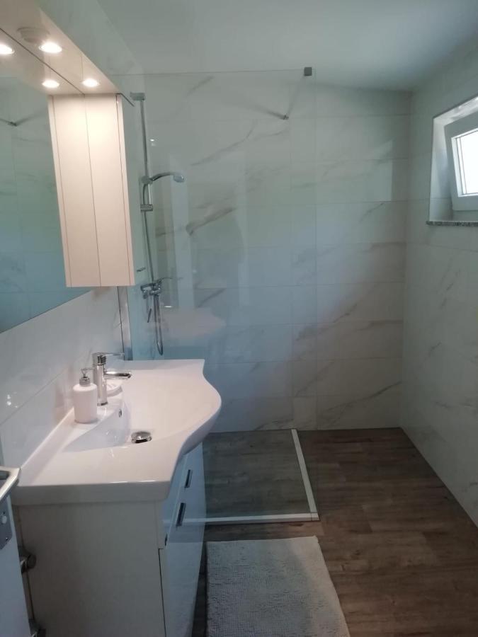 Apartment Hajduk Starigrad Paklenica Dış mekan fotoğraf