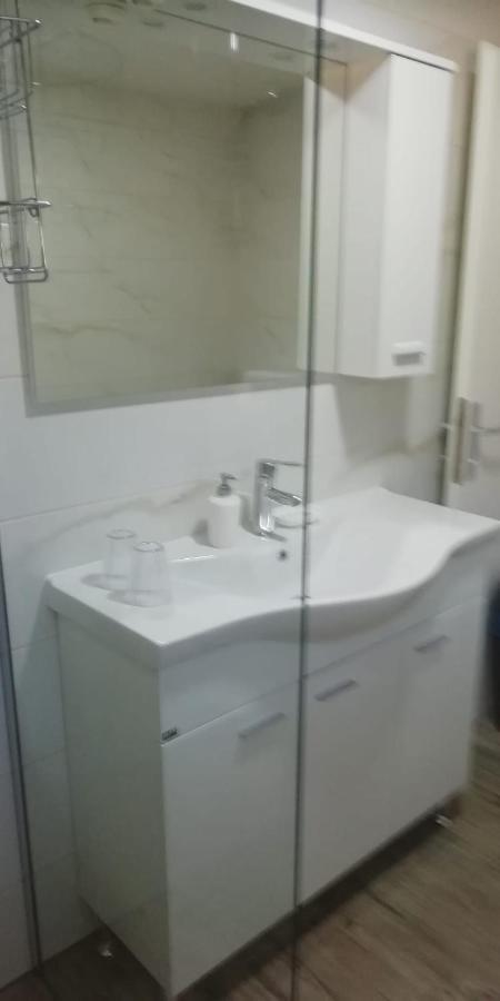 Apartment Hajduk Starigrad Paklenica Dış mekan fotoğraf